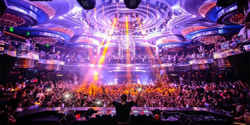 Top 10 Nightlife Destinations in the USA for Partyholics - Traveloview